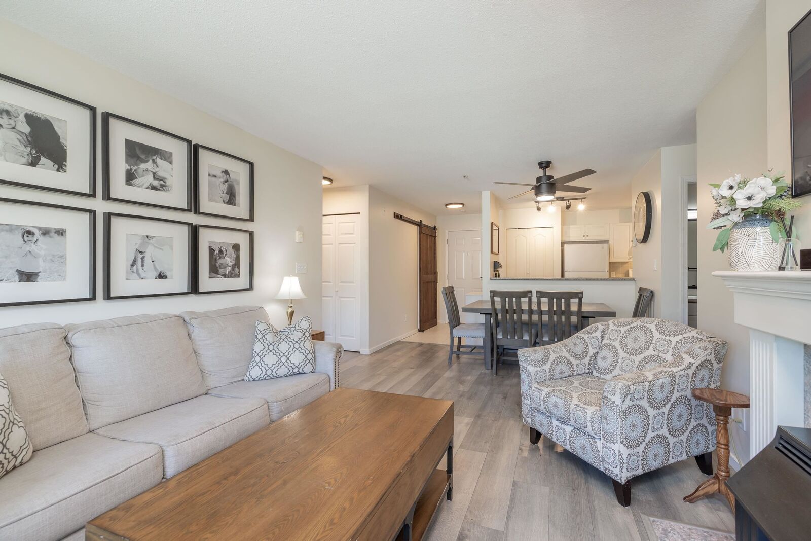 Property Photo: 33668 King Road 402 BC V2S 7P8