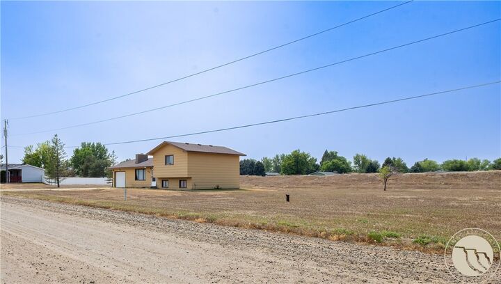 Property Photo:  2124 W Echo Drive  MT 59105 