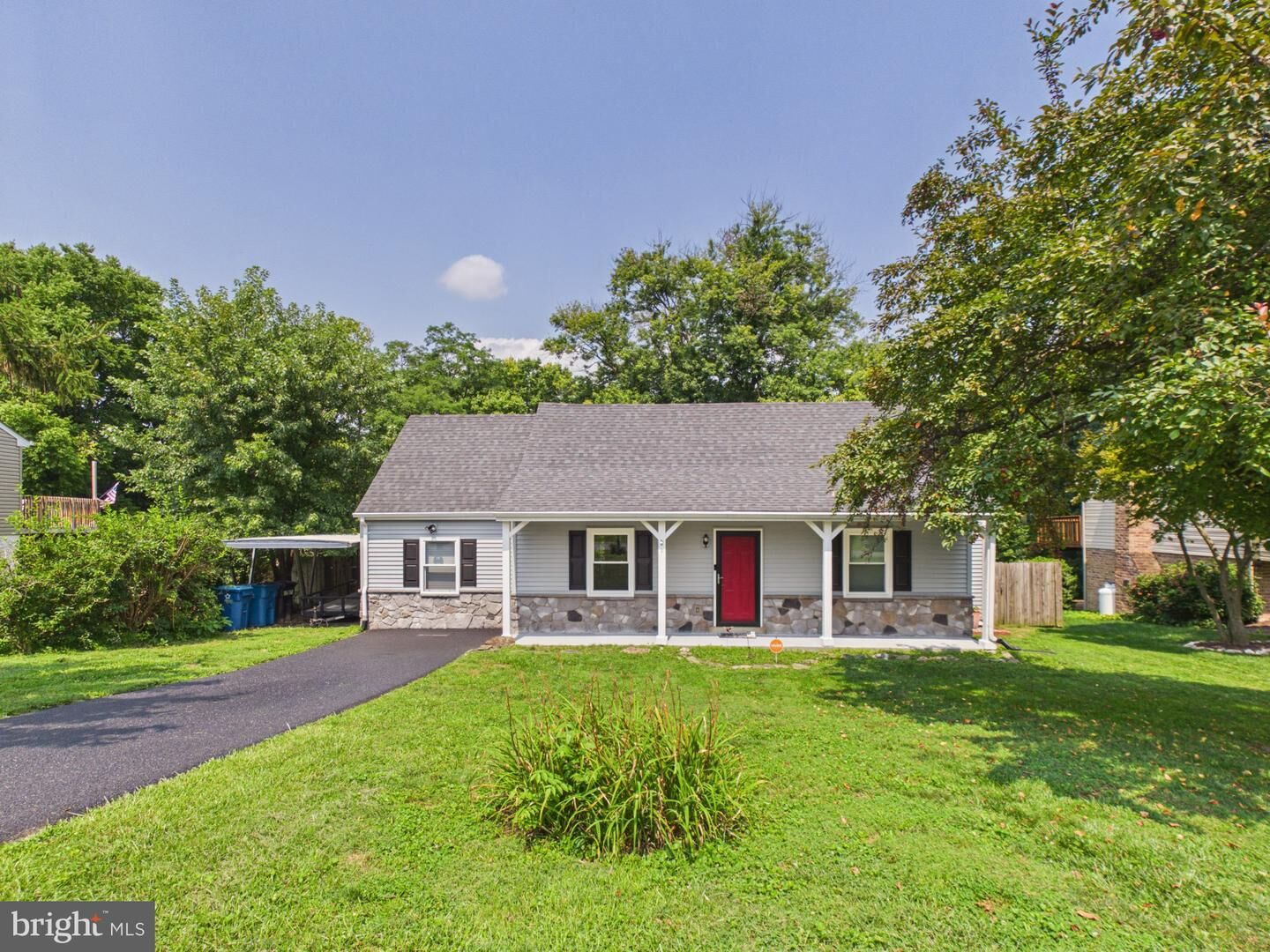 Property Photo: 3828 Hillcrest Drive PA 17512
