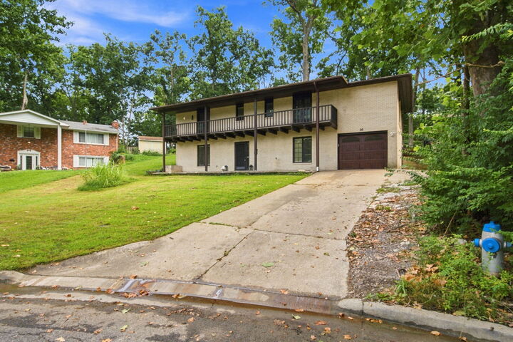 Property Photo: 16 Gipson Ct MO 65202