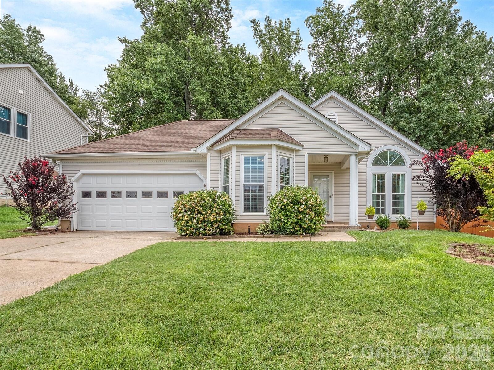 Property Photo: 4522 Avalon Forest Lane NC 28269