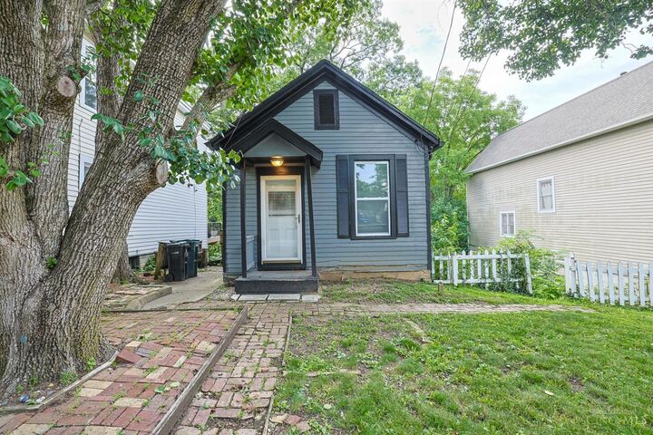 Property Photo: 558 Missouri Avenue OH 45226