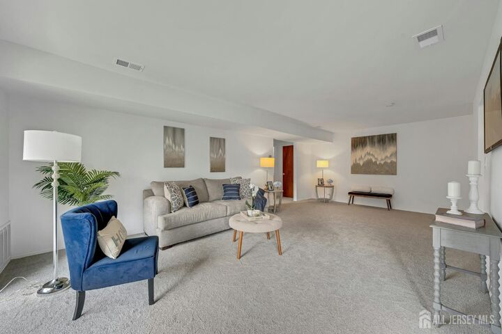 Property Photo:  1520-1520 Raspberry Court  NJ 08817 