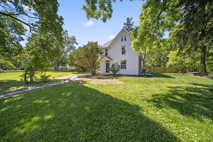 Property Photo:  325 W William Street  OH 43015 