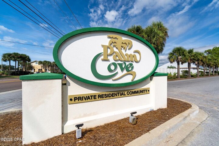 Property Photo: 106 Seagrass Way FL 32407