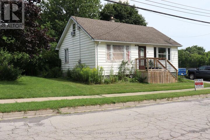 Property Photo: 31 Myrtle Street ON N5H 2H1