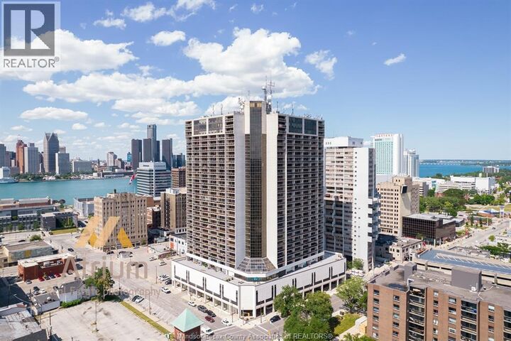 Property Photo:  150 Park Street 1802  ON N9A 7A2 