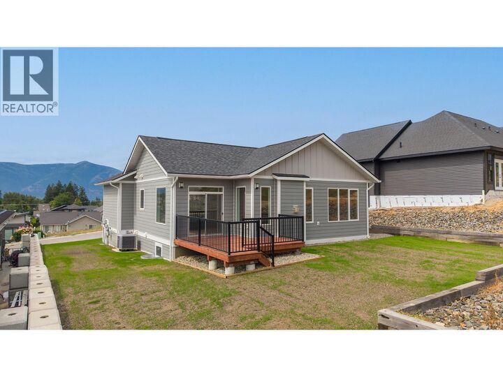 Property Photo: 712 Mountain View Crescent BC V0B 1G5