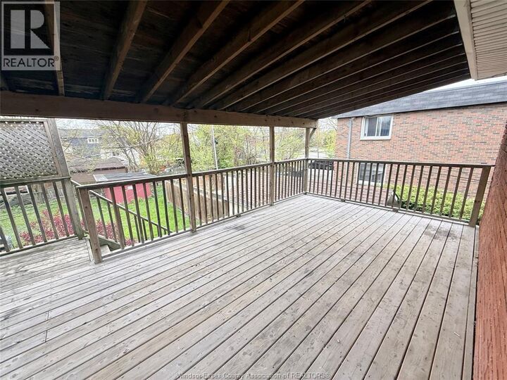 Property Photo:  837 Louis Avenue Upper  ON N8A 1X4 