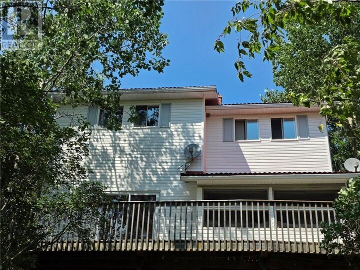 Property Photo: 431 Edgewater ON P3G 1J7