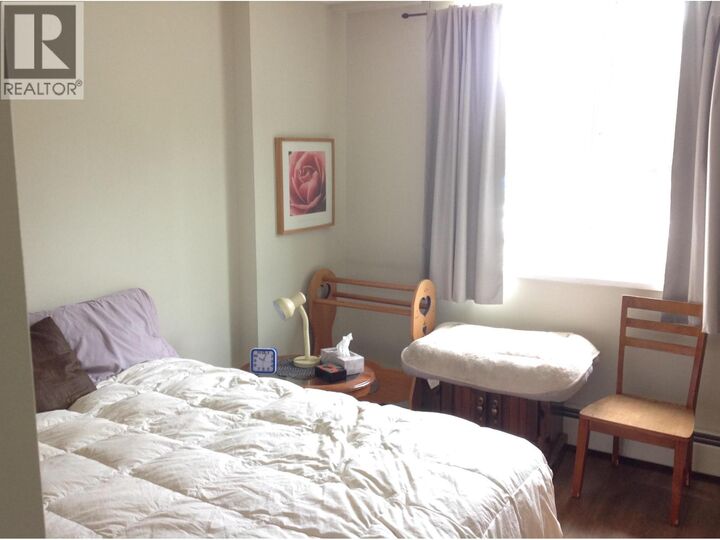 Property Photo: 1501 Queensway Street 206 BC V2L 1L5