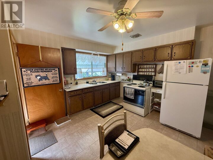 Property Photo: 115 James St N ON P7E 2V3