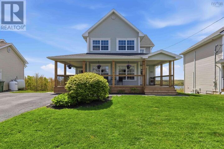 190 Southampton Drive — photo 1