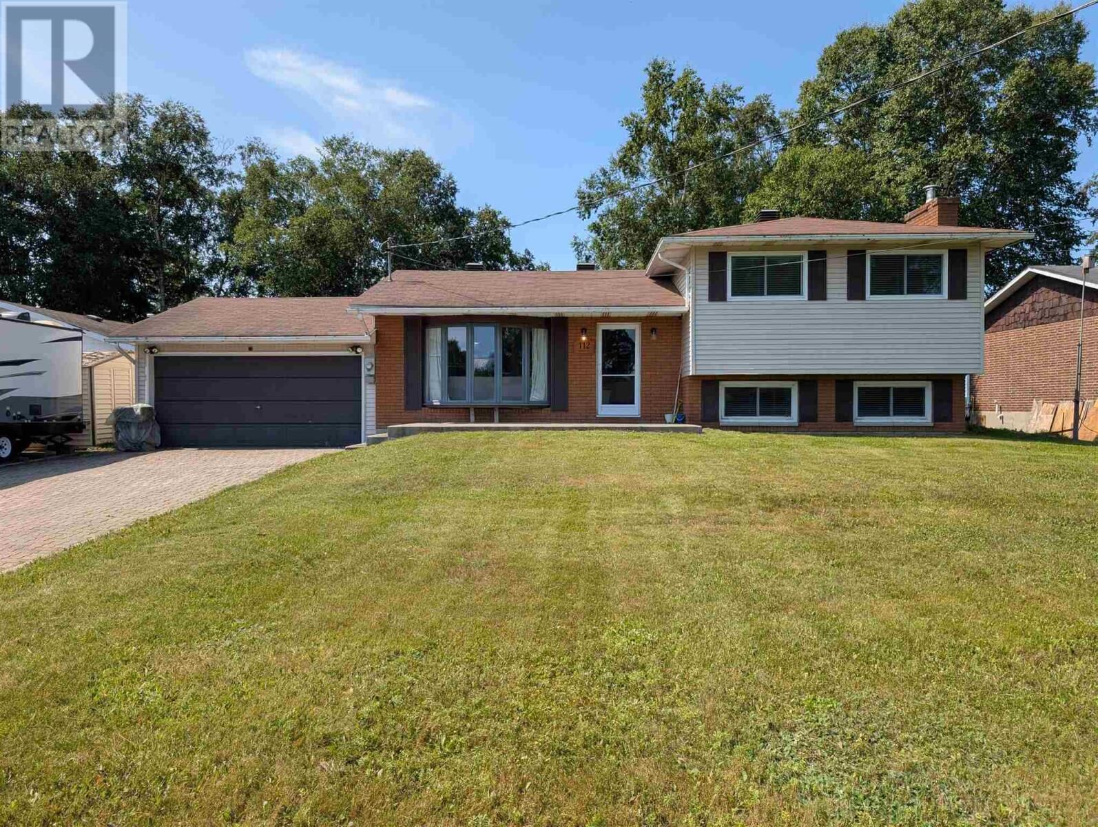 Property Photo: 112 Superior Ave ON P0S 1K0