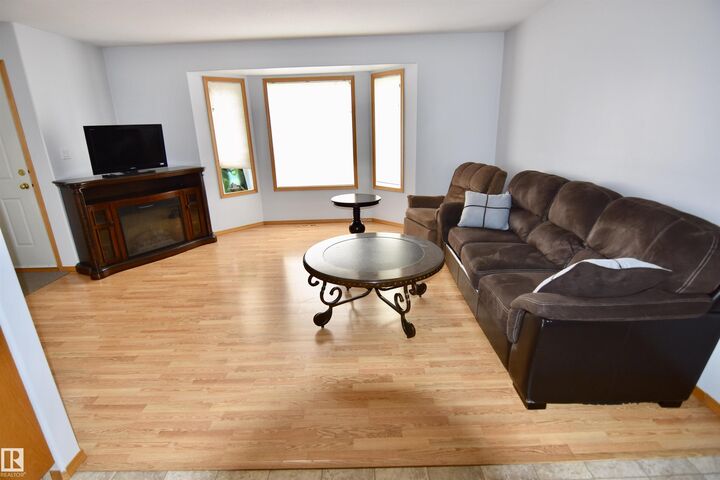 Property Photo: 4820 49 Avenue AB T0A 3A3
