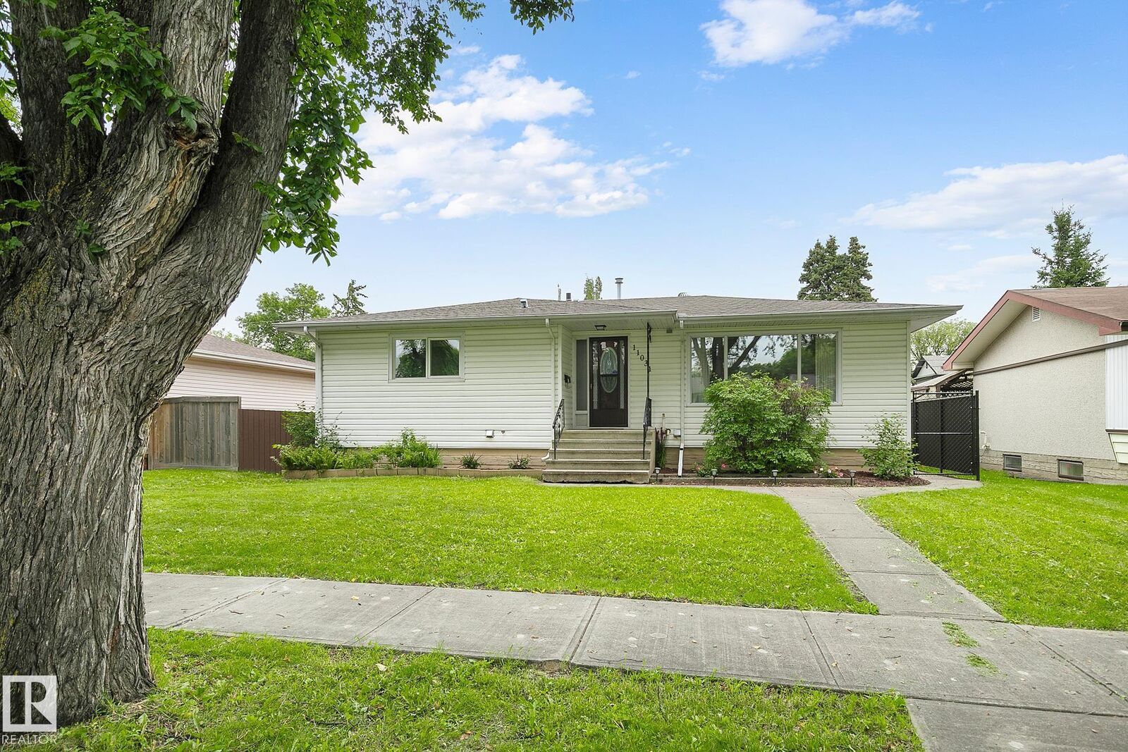 Property Photo: 11031 152 Street NW AB T5P 1Z9