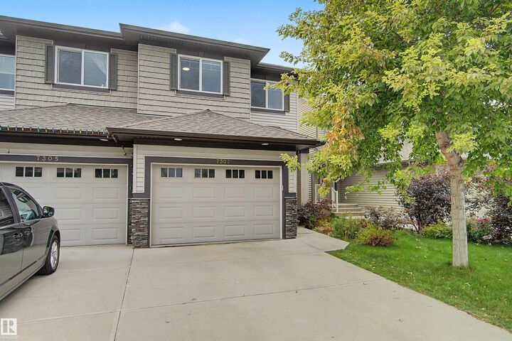 Property Photo:  7307 Armour Crescent SW  AB T6W 2S2 