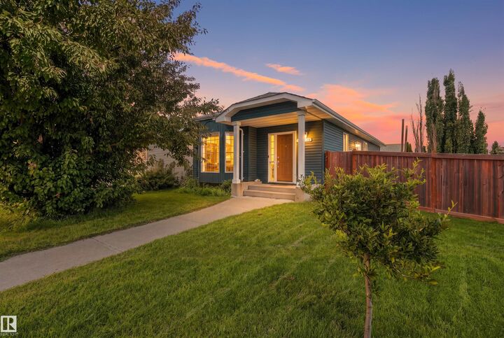 Property Photo:  7407 187 Street NW  AB T5T 5W4 