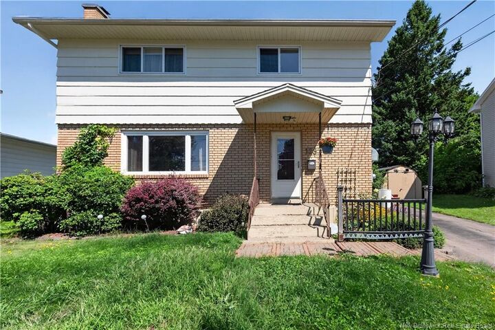133 Brentwood Drive — photo 1