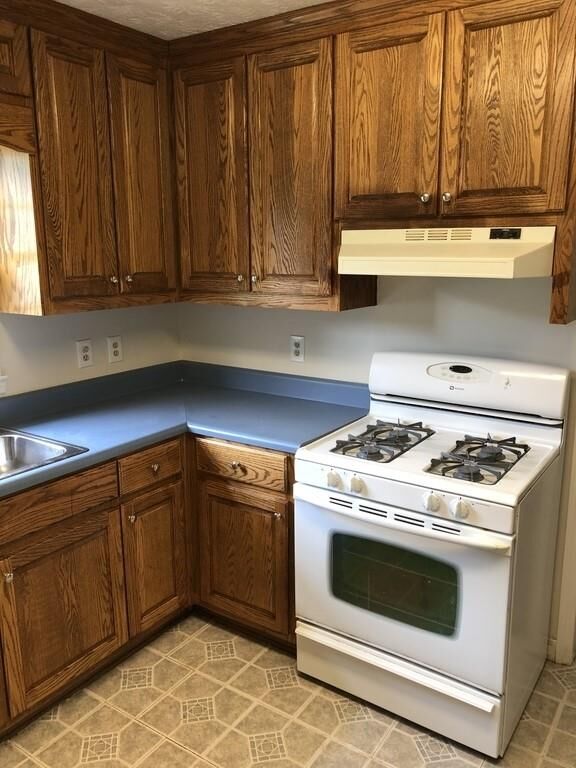 Property Photo: 1579 Rockbridge Road GA 30087