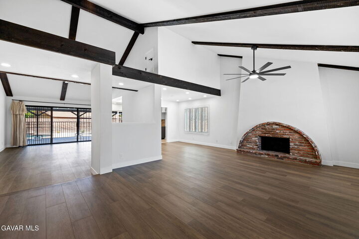 Property Photo: 1227 Morven Street CA 93535