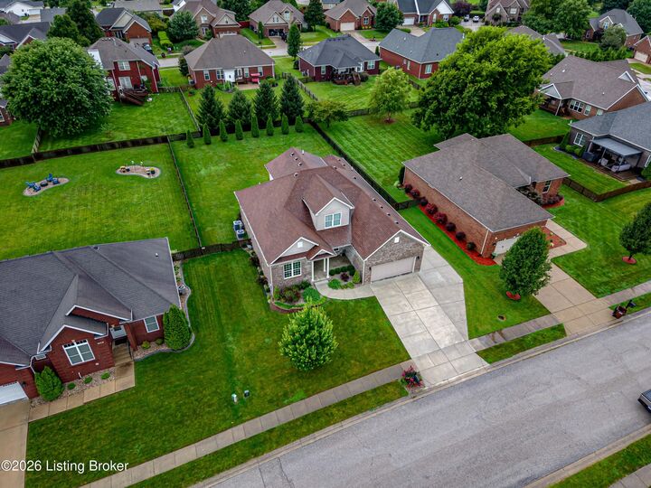 Property Photo:  176 Blossom Cir  KY 40065 