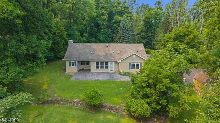 Property Photo:  3 Walden Rd  NJ 08848 