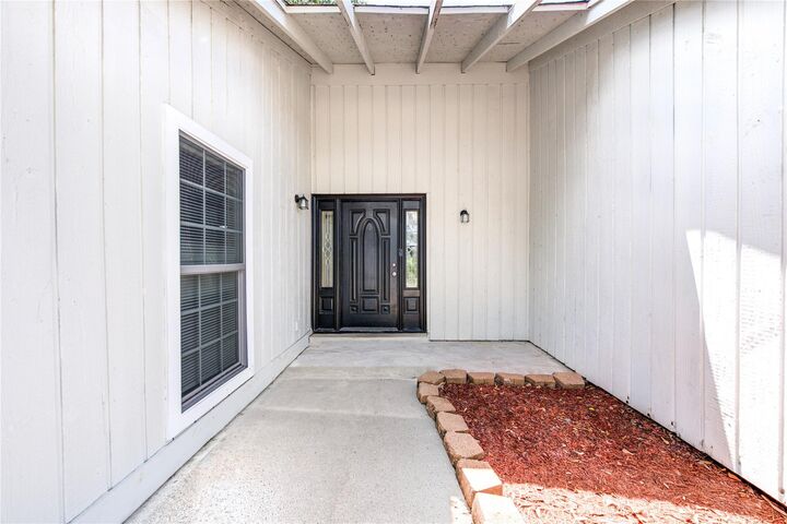 Property Photo:  2537 N 21st Avenue N  TX 77590 