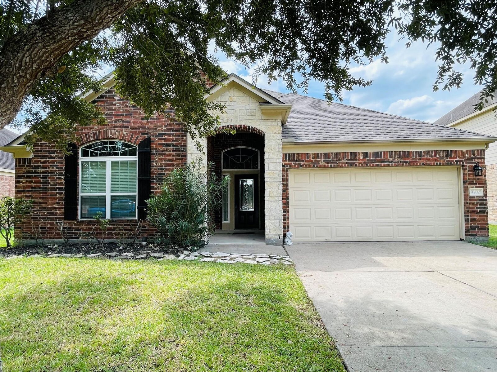 Property Photo:  4702 Sedgewood Drive  TX 77471 
