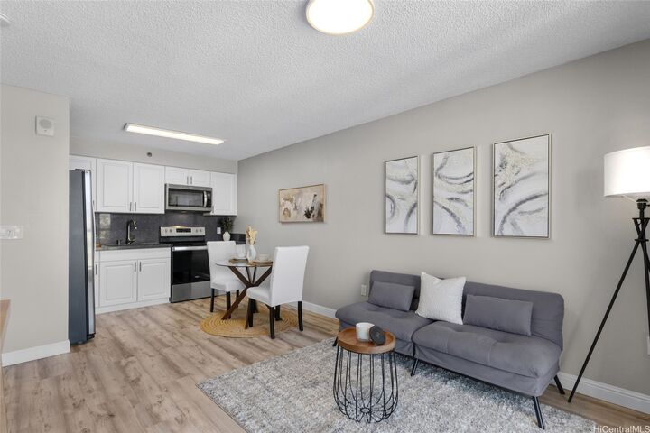 Property Photo:  94-979 Kauolu Place 1212  HI 96797 
