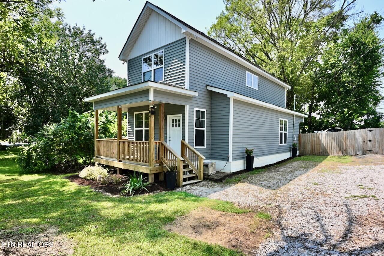 Property Photo:  209 W Moody Ave  TN 37920 
