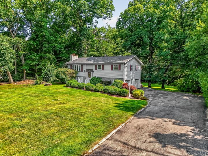 Property Photo:  37 Julie Drive  NY 12533 