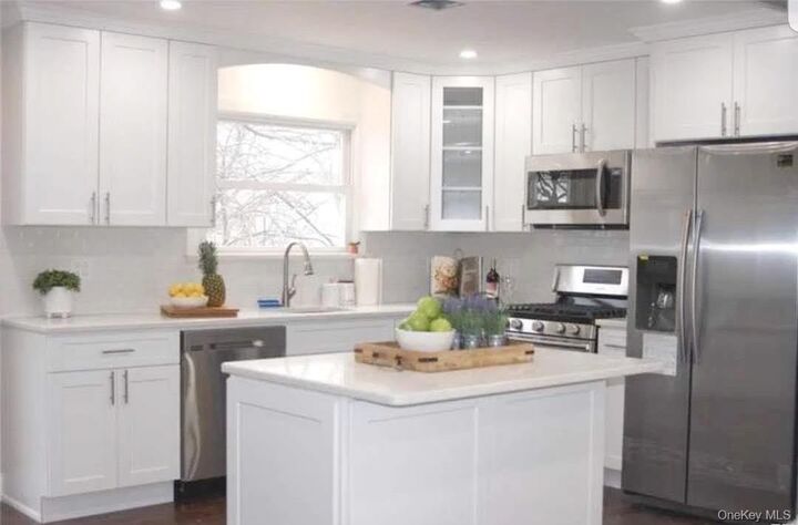 Property Photo:  119 Spray  NY 11758 