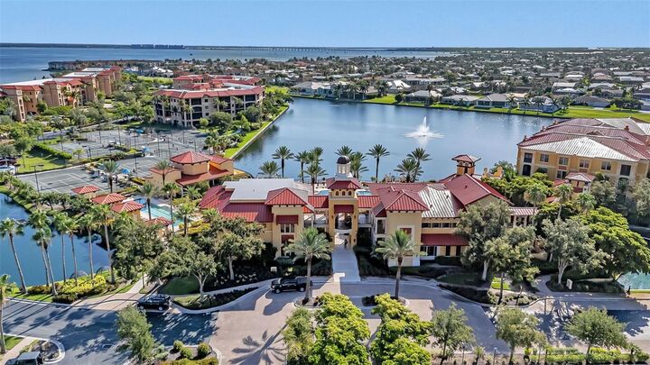 Property Photo: 98 Vivante Boulevard 9834 FL 33950