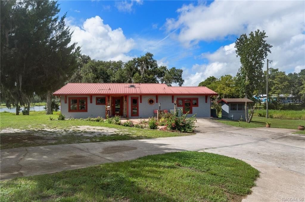 Property Photo:  8004 E Halcyon Isle Court  FL 34450 
