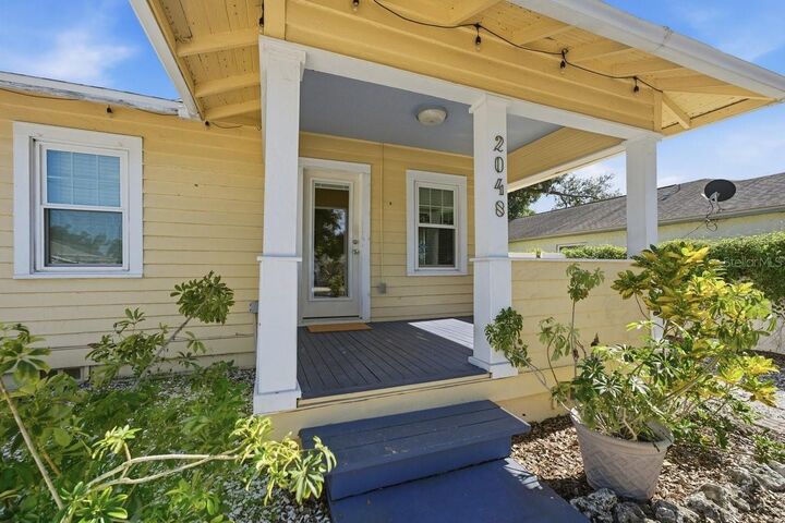 Property Photo:  2048 5th Street  FL 34237 