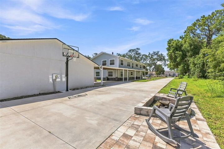 Property Photo: 1120 1st Avenue N FL 34695