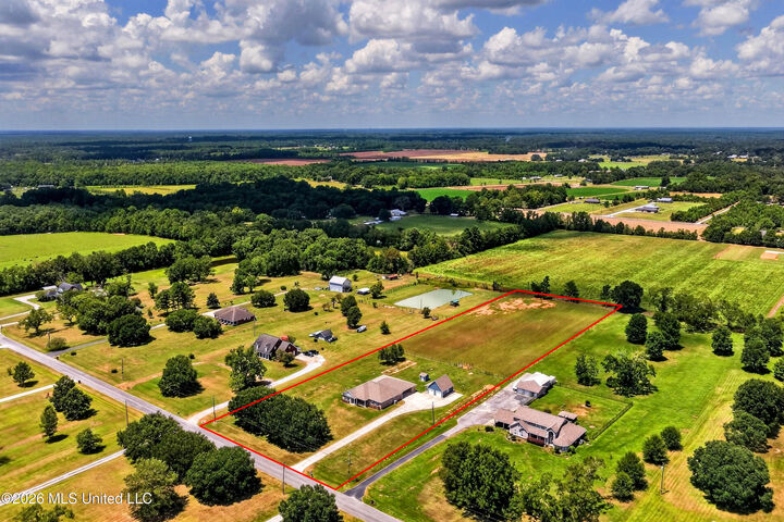 Property Photo: 8101 Pecan Ridge Drive MS 39562
