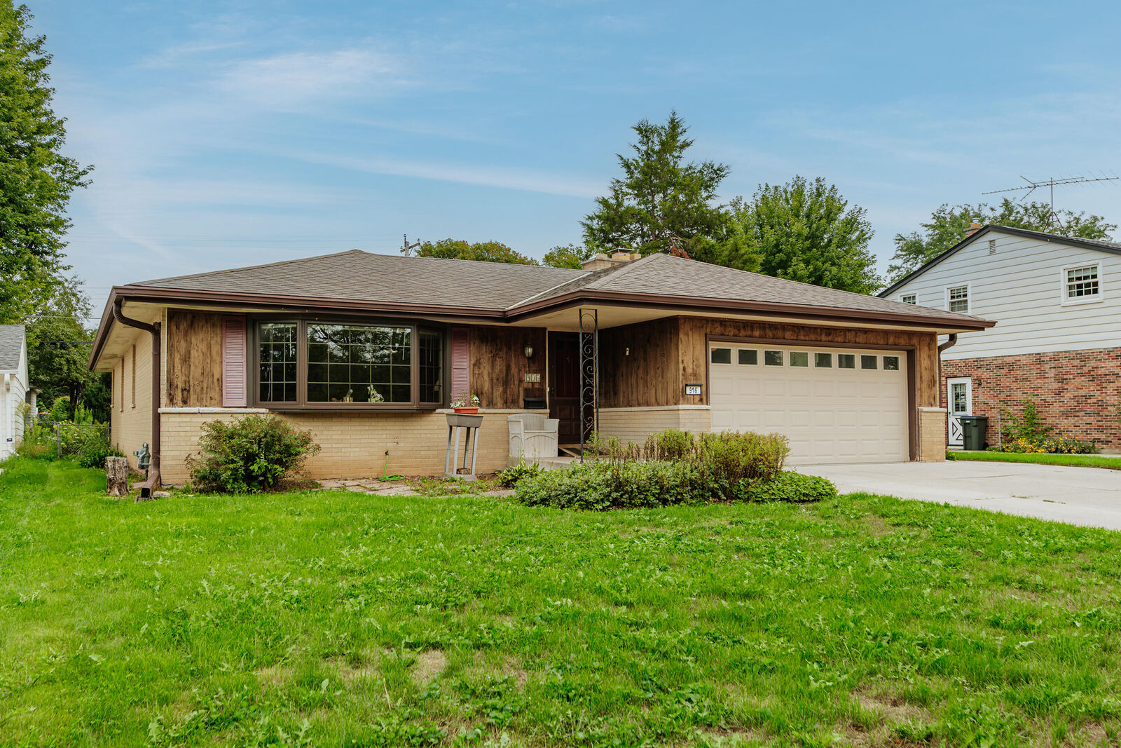 Property Photo:  916 S 120th St  WI 53214 