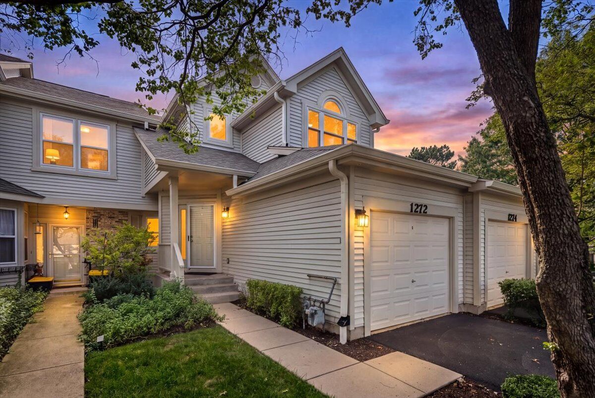 Property Photo: 1272 Tennyson Lane 1272 IL 60540