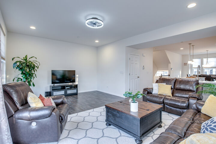 Property Photo:  4477 Monroe Court  IL 60564 