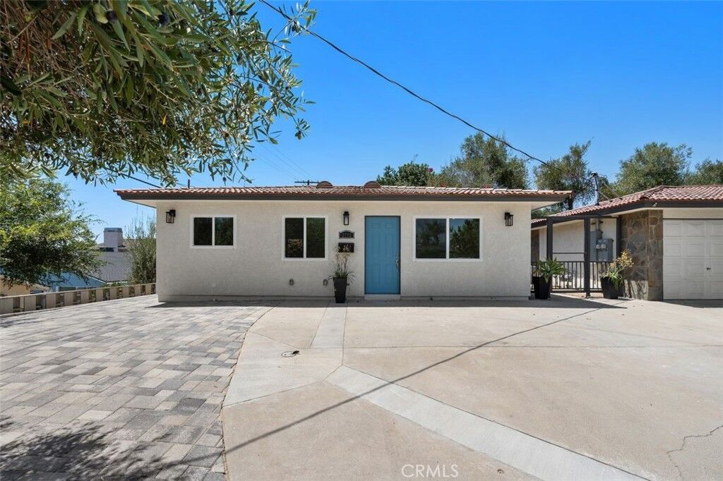 Property Photo: 3713 Don Benito Ct CA 91107