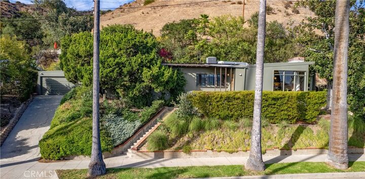 Property Photo: 1011 W Mountain CA 91202