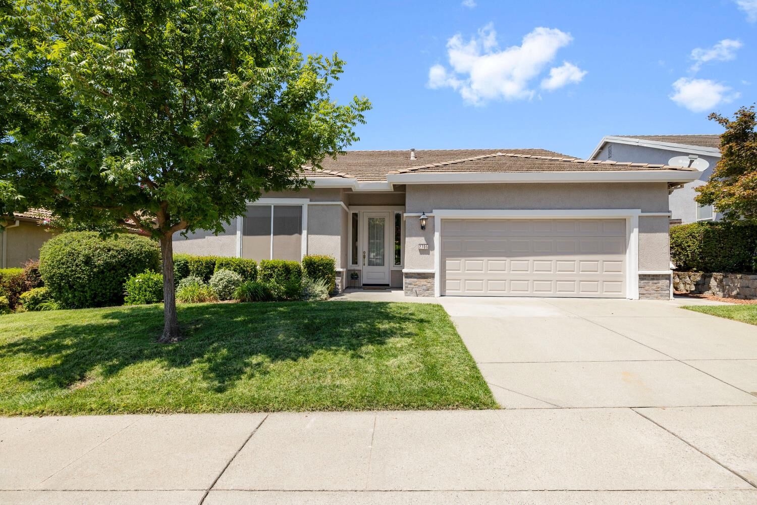 Property Photo:  2705 Stampede Court  CA 95765 