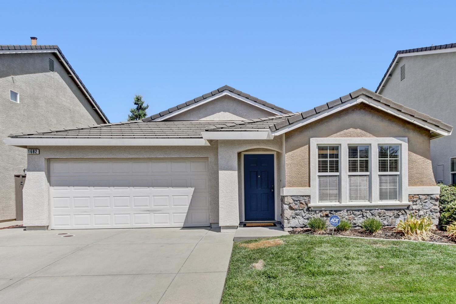 Property Photo:  1682 Loon Lake Street  CA 95747 