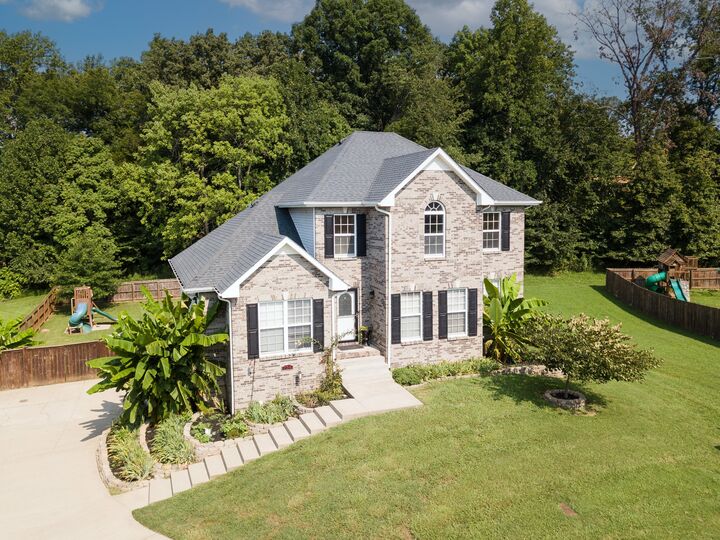 Property Photo: 736 Forrest Cove Ct TN 37040