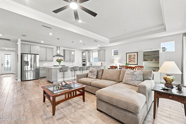 Property Photo:  11030 Town View Drive  FL 32256 
