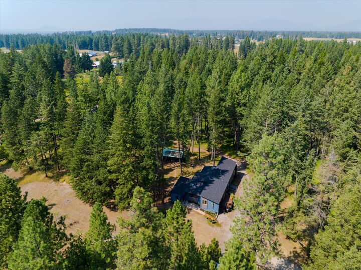 Property Photo:  185 Elk Park Road  MT 59912 