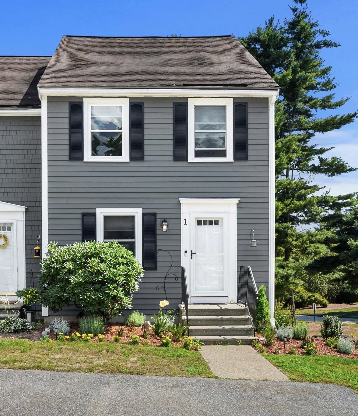 Property Photo:  1 Aspen Lane  NH 03054 
