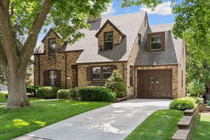 Property Photo:  671 Josephine Place  MN 55116 